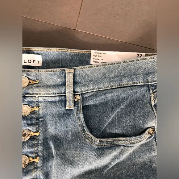 New loft button high rise crop jeans - Picture 2 of 4